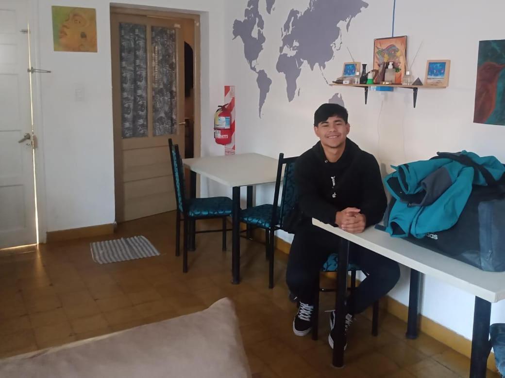 Oliwine Hostel Maipú エクステリア 写真